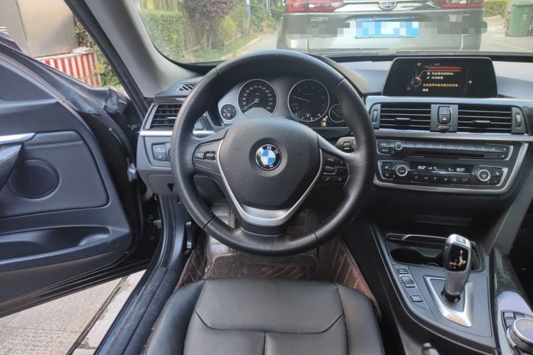 Used BMW 3 Series GT 2016 320i Design Package Edition
