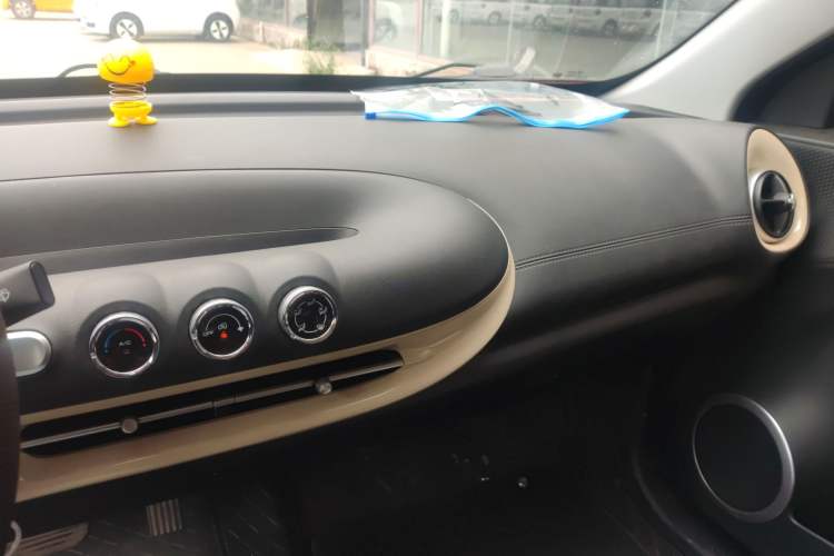 Used Wuling Bingo 2023 203km Light Edition Audio And AC Panel