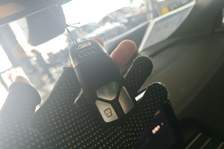 Used Audi Q5L 2025 quattro 45th Anniversary Edition 40 TFSI Luxury Dynamic Model
