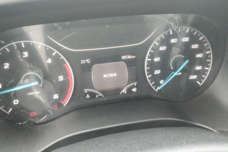 Used JMC Fushun 2022 2.0T Manual Multi-Function Passenger Vehicle Mid-Range High Roof 6-7 Seats