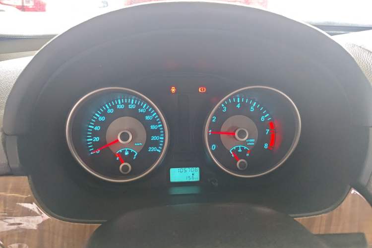 Used Buick Excelle 2015 1.5L Manual Classic Trim Instrument Cluster