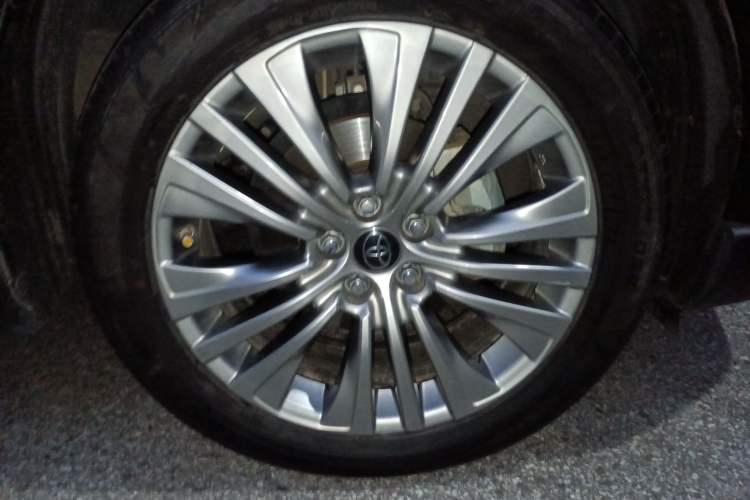 Used Toyota Harrier 2022 Dual-Engine 2.5L CVT Four-Wheel Drive Luxury Edition