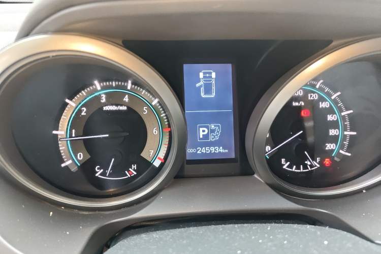 Used Toyota Prado 2010 4.0L Automatic TX-L Instrument Cluster