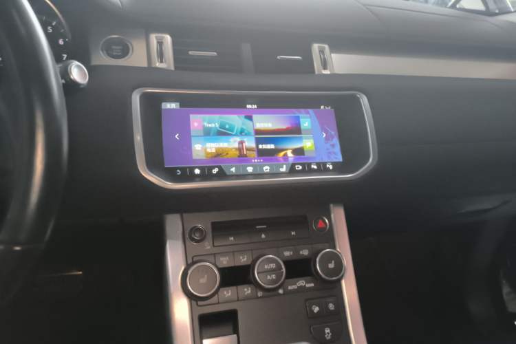 Used Land Rover Range Evoque 2018 240 PS SE Smart Brilliance Edition