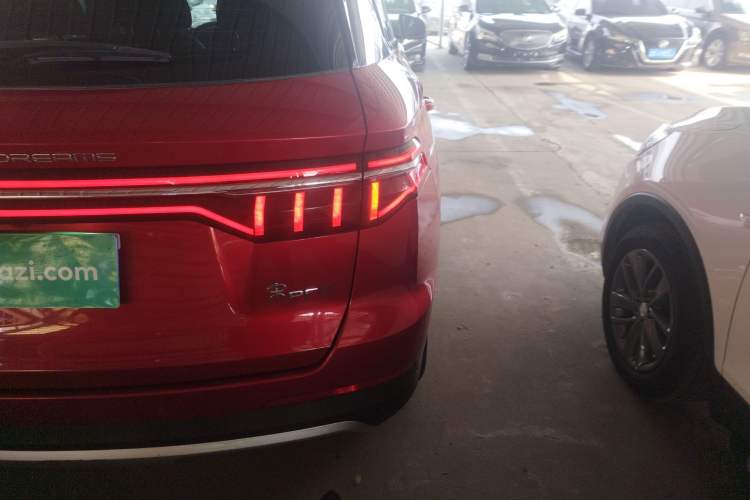 Used BYD Song Pro 2019 1.5T Automatic Elite Edition Right Rear Taillight