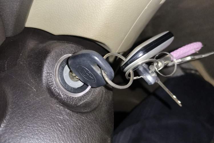 Used Toyota Highlander 2012 2.7L Two-Wheel Drive 7-Seater Luxury Edition