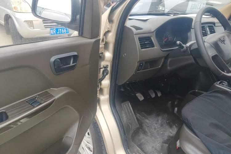 Used Wuling Rongguang 2020 1.2L S Base Model China VI Driver Seat