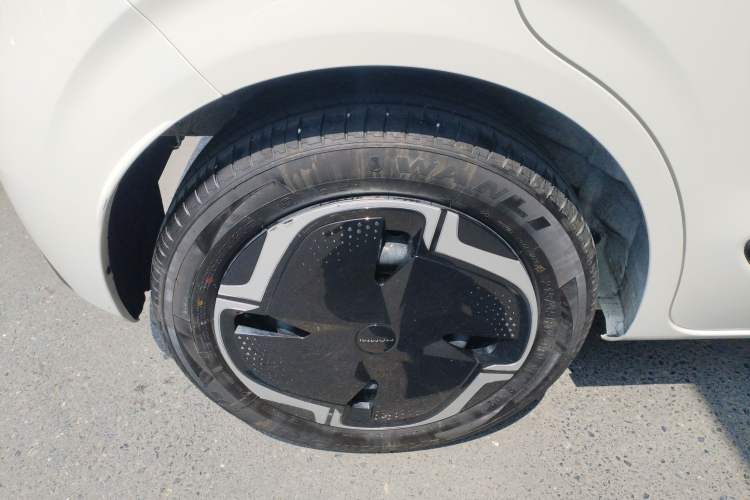 Used Dongfeng NAMMI 01 2024 New Edition 330 Plus Smart+ Exterior 5