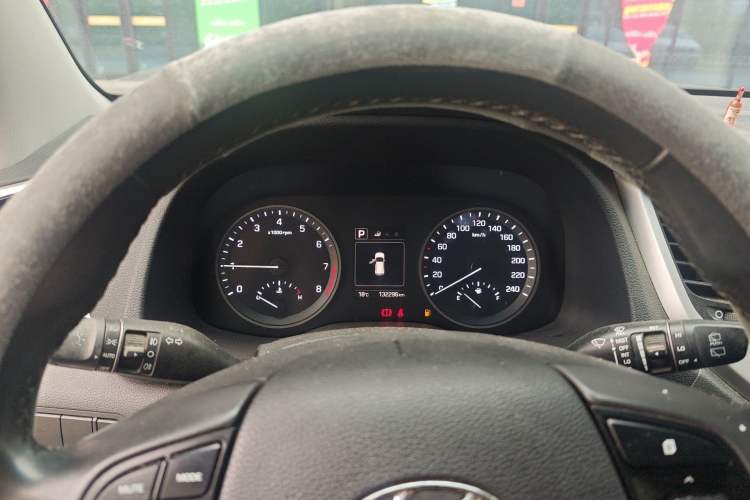 Used Hyundai Tucson 2015 1.6T Dual-Clutch Two-Wheel-Drive Smart Model
