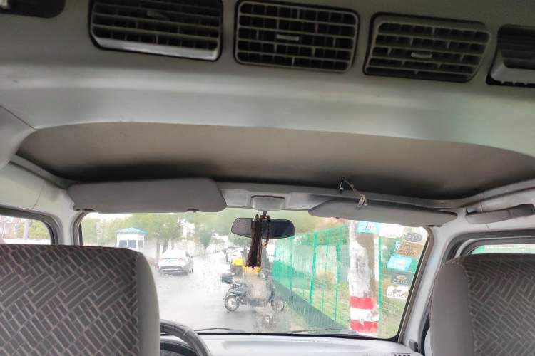 Used BAIC Weiwang 306 2011 1.3L Comfort version 7 seats