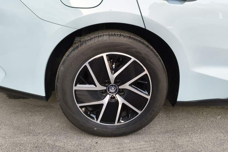 Used BYD Qin L 2024 DM-i 120KM Leading Model
