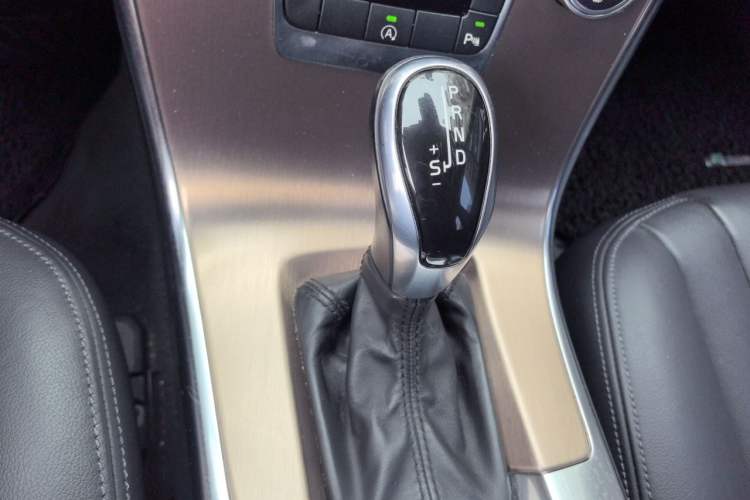 Used Volvo XC60 2015 T5 Smart Upgrade Model