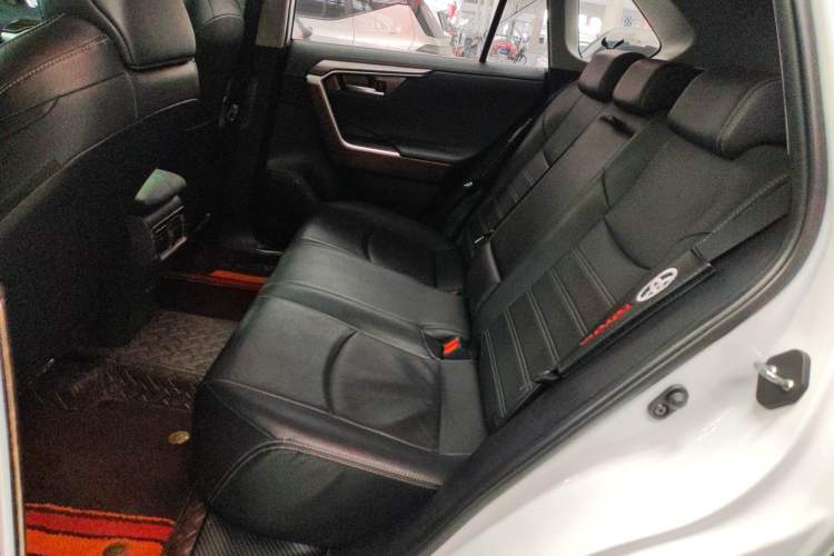 Used Toyota Wildlander 2022 2.0L CVT 4x4 Luxury PLUS Edition