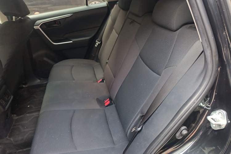 Used Toyota RAV4 2021 2.0L CVT Two-Wheel Drive Urban Edition
