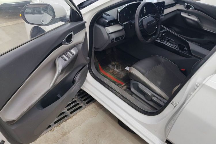 Used Baojun RC-5 2020 1.5T CVT Smart Luxury Edition
