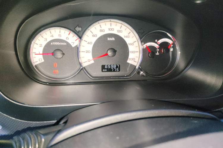 Used Wuling Hongguang 2014 1.5L S Comfort Model
