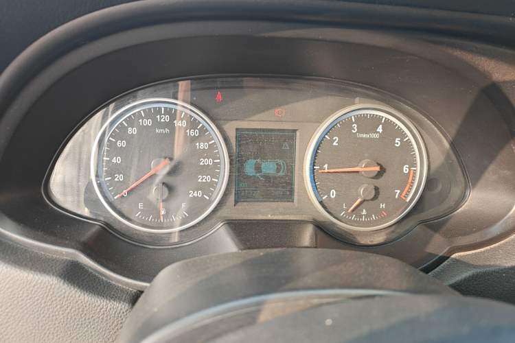 Used Brilliance V5 2014 1.6L Manual Comfort Model
