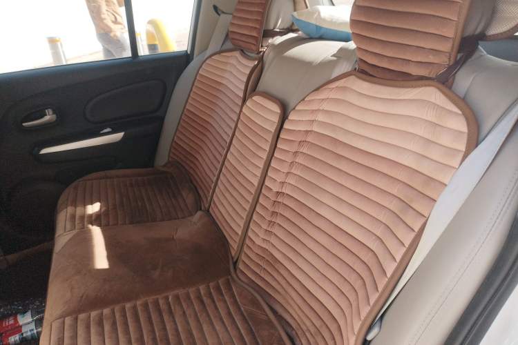 Used Venucia R50 2015 1.6L Automatic Version with Beidou Navigation Left Rear Seat