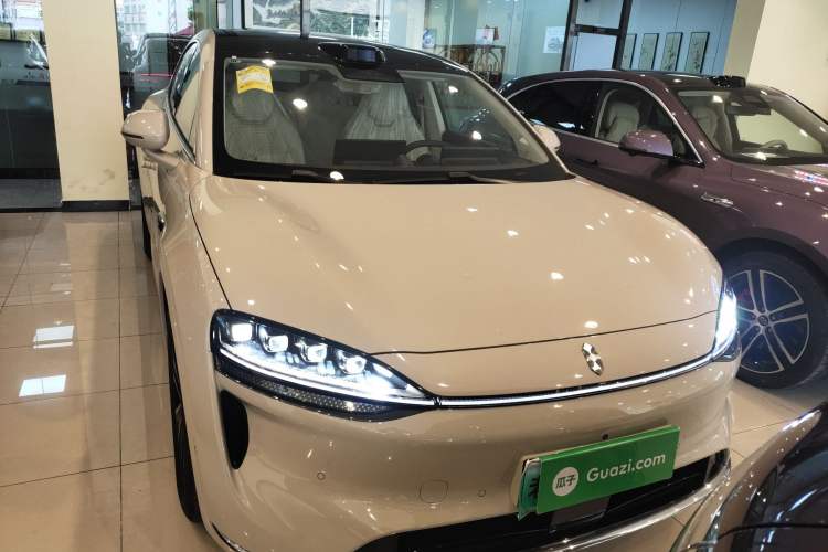 Used Hima Luxeed R7 2026 Model Range-Extending Max+ Front