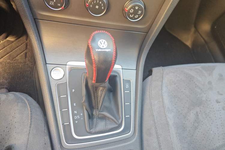 Used Volkswagen Golf 2014 1.4TSI Automatic Luxury Model