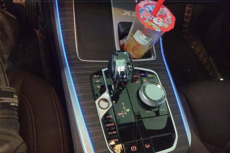 Used BMW X5 2022 Restyled xDrive 40Li M Sport Package Gear Lever