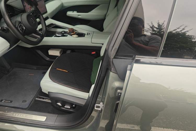 Used Zeekr 001 2024 ME Edition 100 kWh All-Wheel Drive