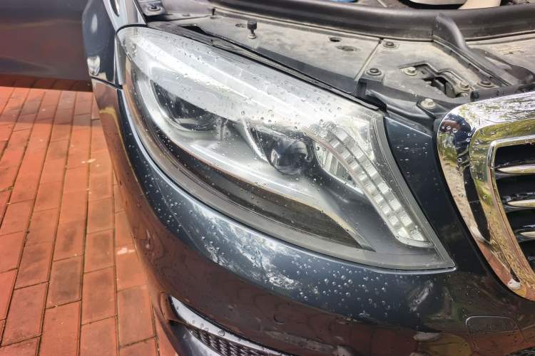 Used Mercedes-Benz S-Class AMG 2014 AMG S 63 L 4MATIC Right Front Headlight