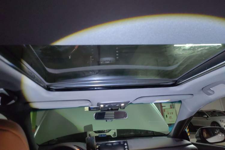 Used Toyota Avalon 2019 Dual-Engine 2.5L XLE Prestige Version China VI Standard
