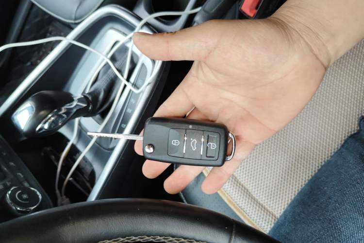 Used Ford Escort 2015 1.5L Automatic Fashion Model Vehicle Key