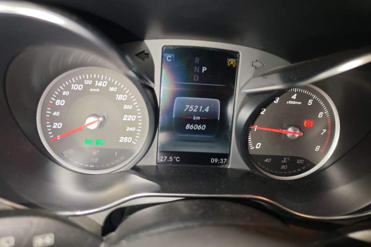 Used Mercedes-Benz GLC 2017 GLC 300 4MATIC Sport Edition Instrument Cluster