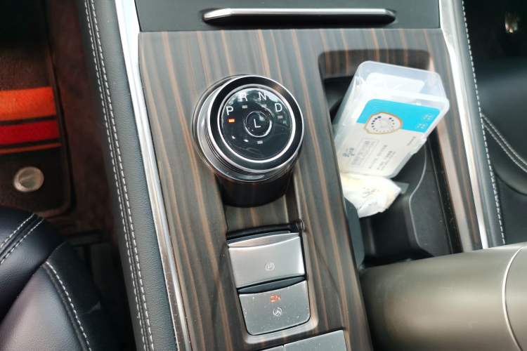 Used Ford Explorer 2023 EcoBoost 285 Four-Wheel Drive Stylish Plus Version 7 Seats
