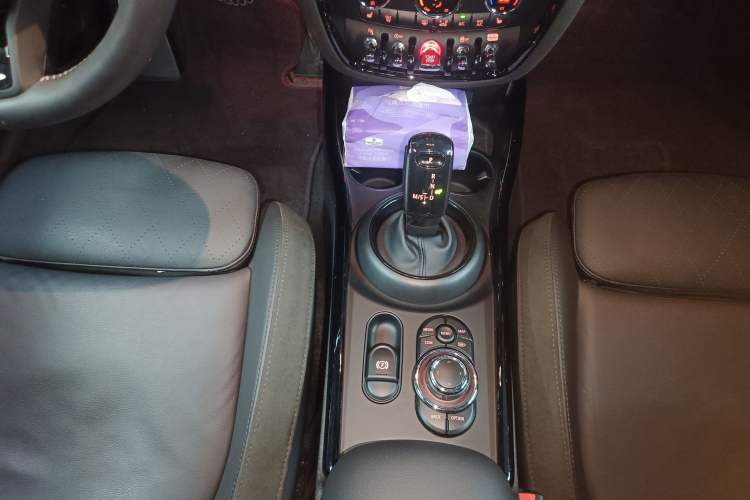 Used MINI JCW CLUBMAN 2022 2.0T JOHN COOPER WORKS ALL-IN
