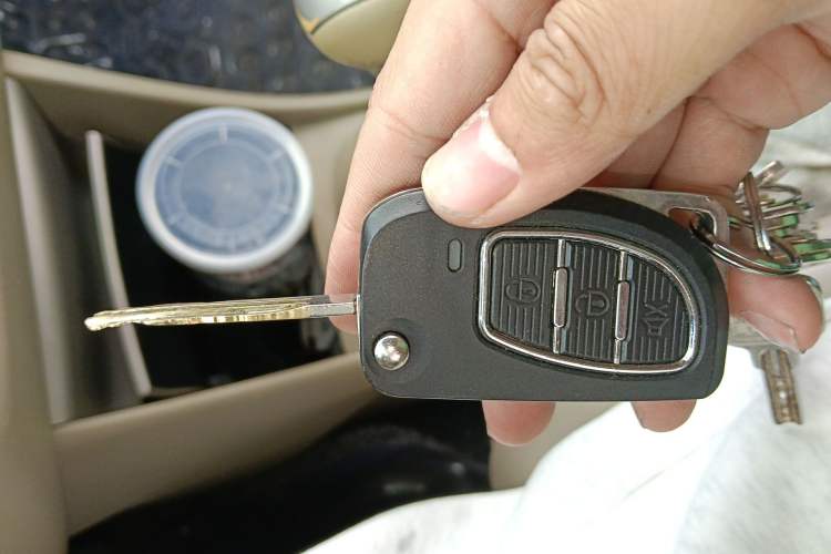 Used Nissan Sylphy 2012 Classic 1.6XE Manual Comfort Edition Vehicle Key