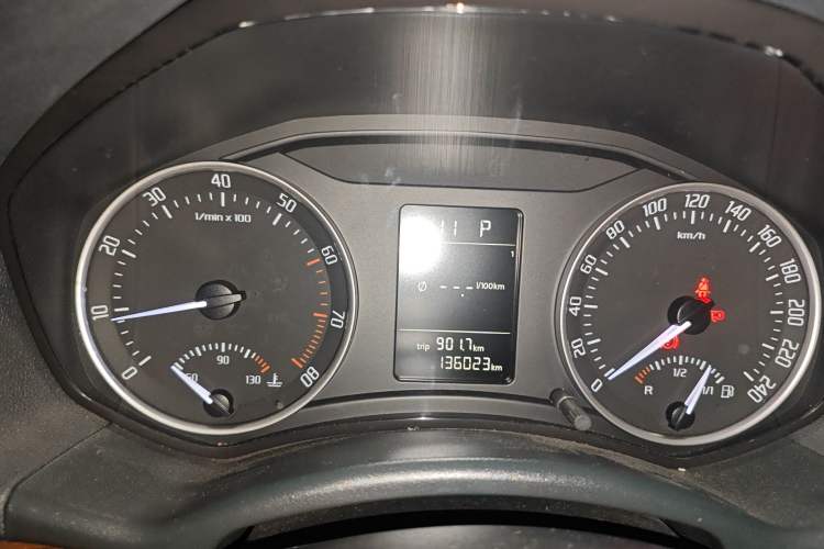 Used Skoda Octavia 2010 1.6L Automatic Yijun Edition Instrument Cluster