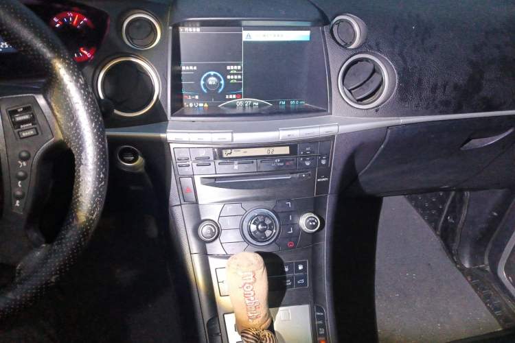 Used Luxgen Great 7 SUV 2013 Limited-Edition Sharp Edition 2.2T All-Wheel-Drive Prestige Model
