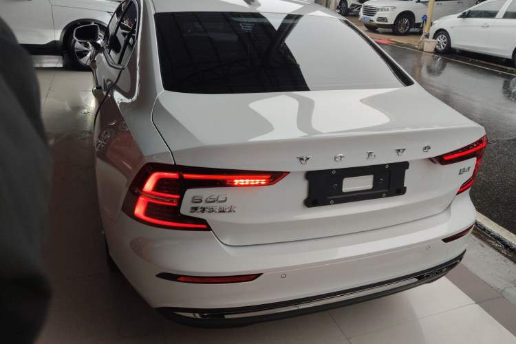 Used Volvo S60 2024 B4 Zhiyi Luxury Edition Rear
