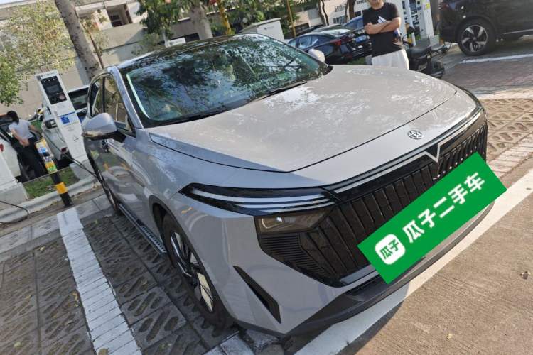 Used Venucia V DD-i 2023 60km iD Version
