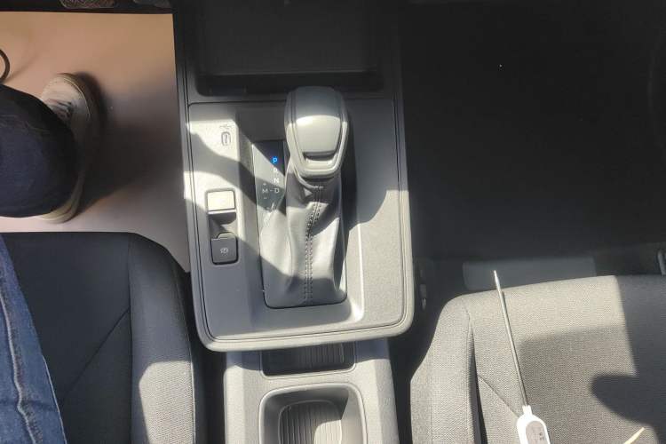 Used Toyota Corolla Cross 2026 Model 2.0L Pioneer Edition
