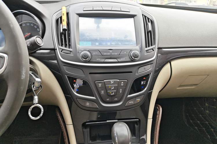 Used Buick Regal 2014 2.0L Leading Fashion Edition
