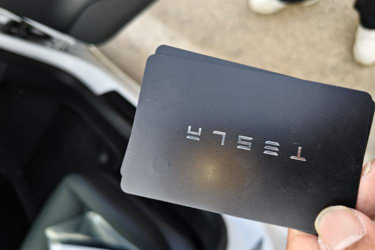 Used Tesla Model 3 2025 Rear-Wheel-Drive Version
