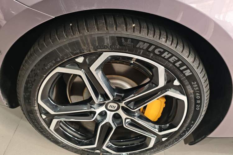 Used Xiaomi Auto SU7 2024 Four-Wheel Drive Ultra-Long Range Advanced Intelligent Driving Max Edition
