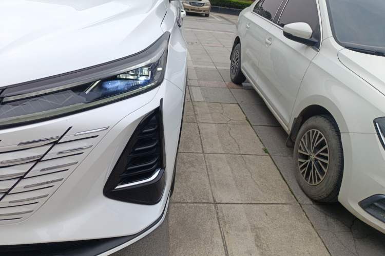 Used Changan CS75 PLUS 2024 3rd Generation Champion Edition 1.5T Intelligent Drive Dynamic Model