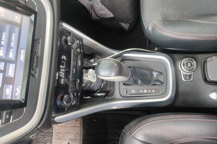 Used Suzuki S-Cross 2014 1.6L CVT Four-Wheel Drive Luxury Version Gear Lever