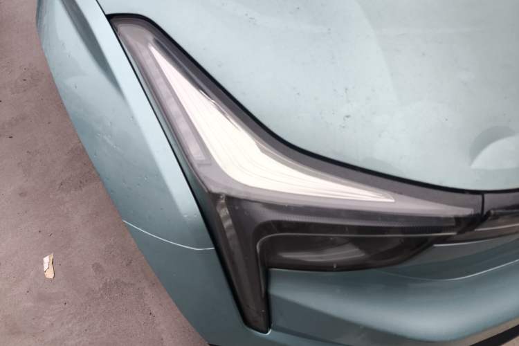 Used NETA U 2021 Pro 400 Industry Custom Edition Right Front Headlight