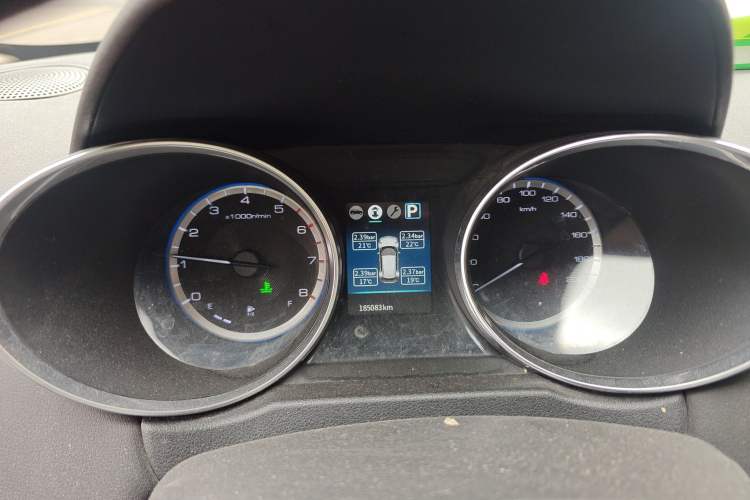 Used Dongfeng Aeolus AX4 2017 1.4T DCT Trendy & Stylish Model
