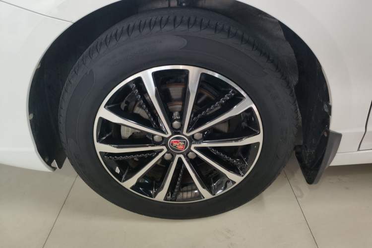 Used Roewe i5 2020 1.5L Automatic 4G Connect Luxury Flagship Edition