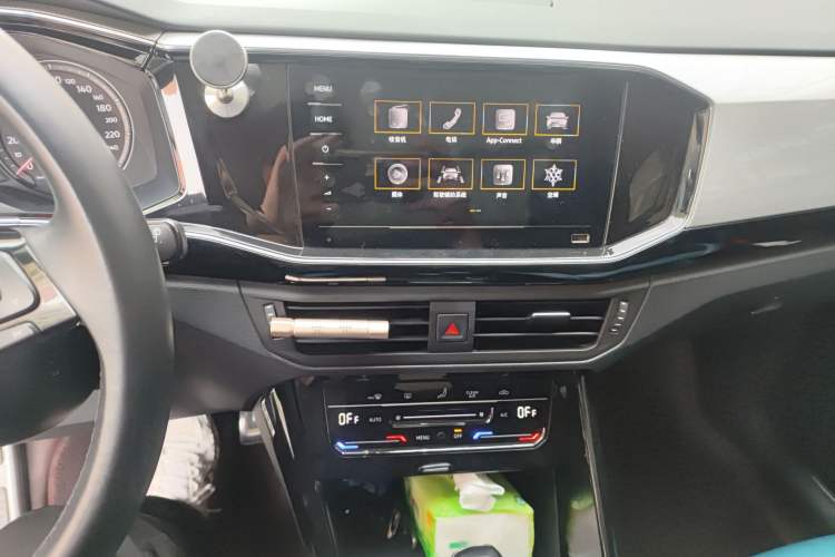 Used Volkswagen Tayron 2020 330TSI Two-Wheel Drive Luxury Smart Connectivity Version
