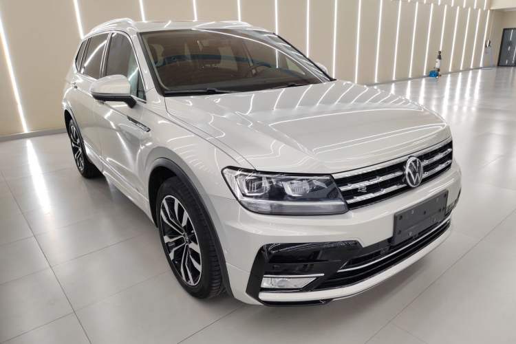 Used Volkswagen Tiguan L 2021 330TSI Automatic Two-Wheel Drive R-Line Enhanced Edition Exterior 1