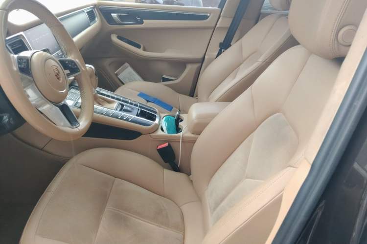 Used Porsche Macan 2017 Macan 2.0T Left Front Seat