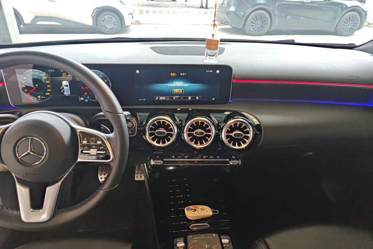 Used Mercedes-Benz A-Class (Import) 2019 A 200 Dynamic Edition
